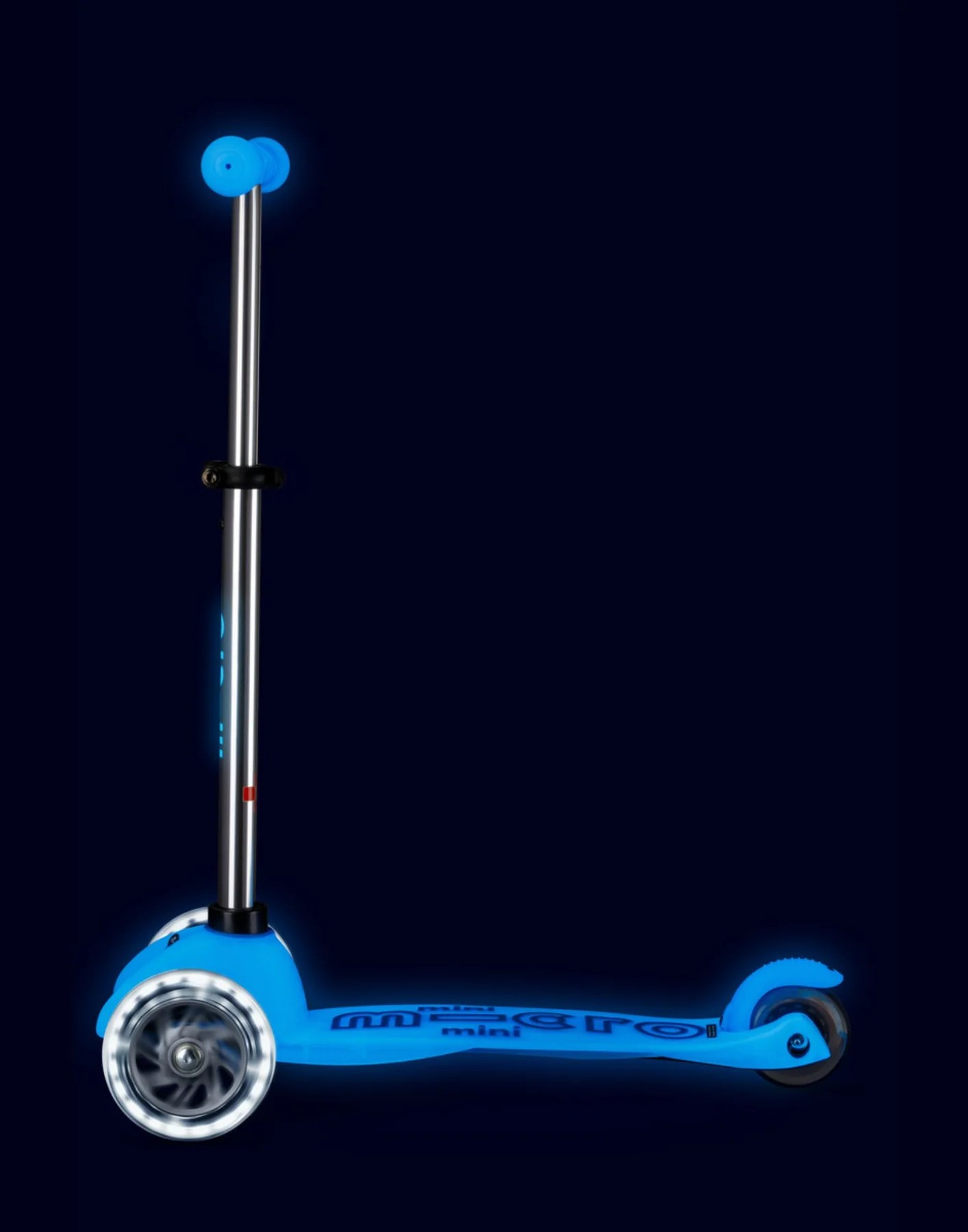 Micro Mini Deluxe Glow LED 3 Wheel Scooter